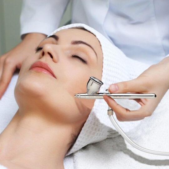Oxygen Hydra Infusion Treatment